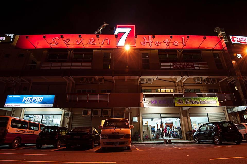Seven Hotel Putatan Екстериор снимка